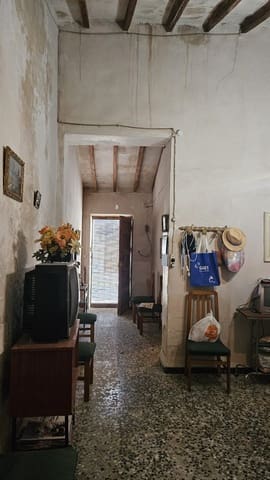 3 bedroom Townhouse for sale in Pinoso - € 45,000 (Ref: 10073356)