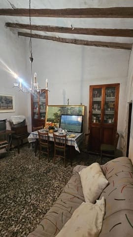 3 bedroom Townhouse for sale in Pinoso - € 45,000 (Ref: 10073356)