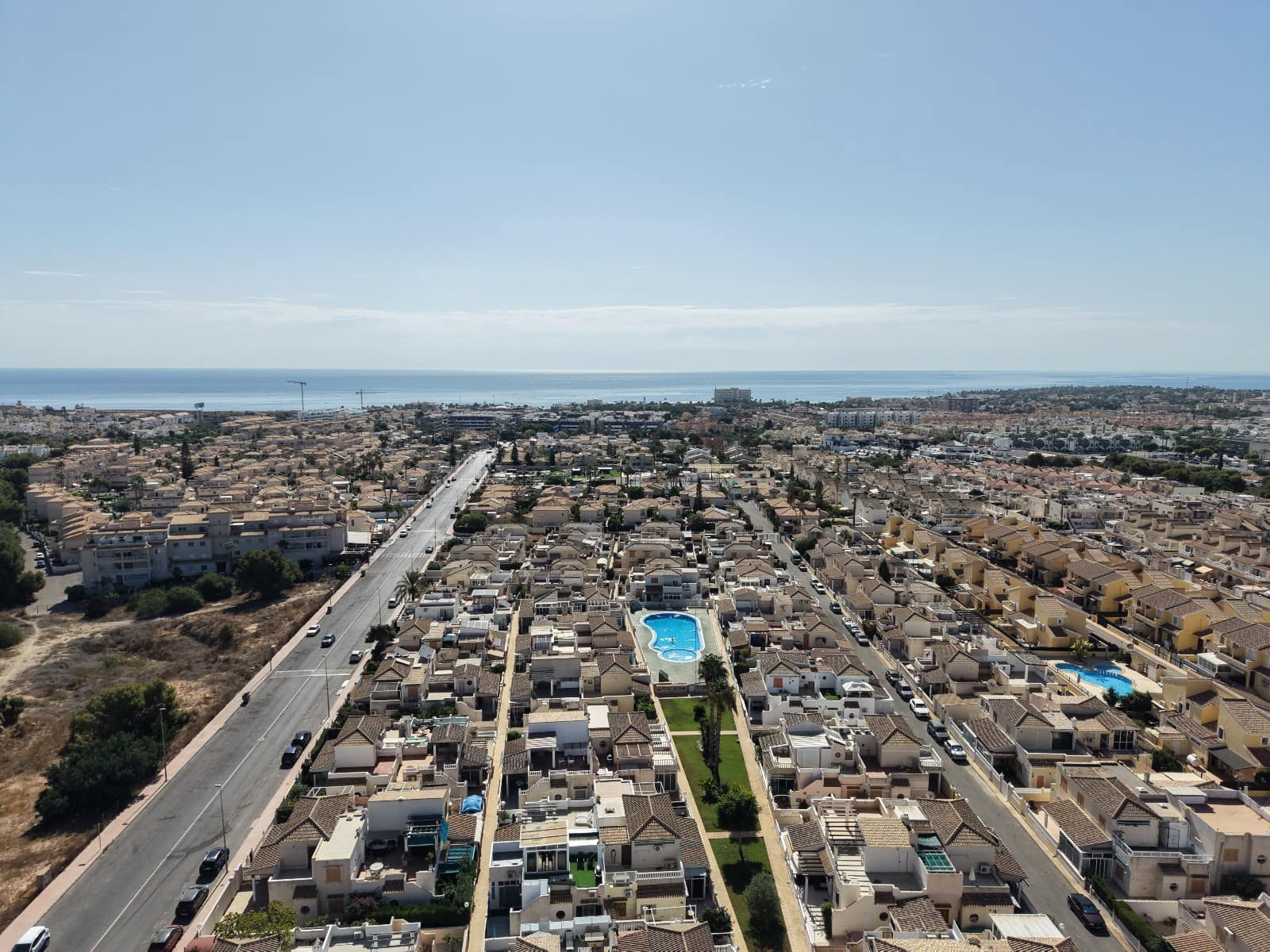 2 quarto Moradia Geminada para venda em Orihuela Costa com piscina garagem - 180 000 € (Ref: 10088797)