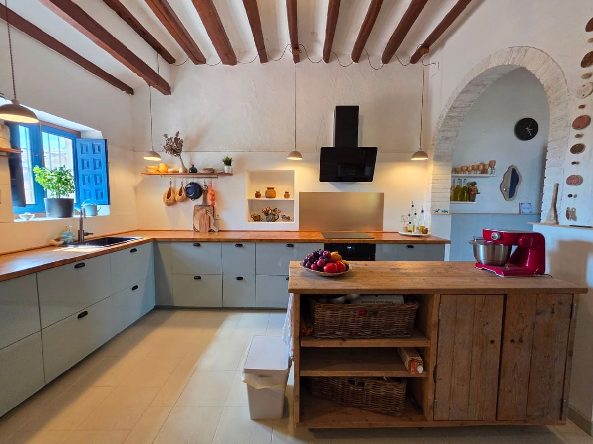 6 sypialnia Finka/Dom wiejski na sprzedaż w Elche / Elx z basenem garażem - 850 000 € (Ref: 10095799)