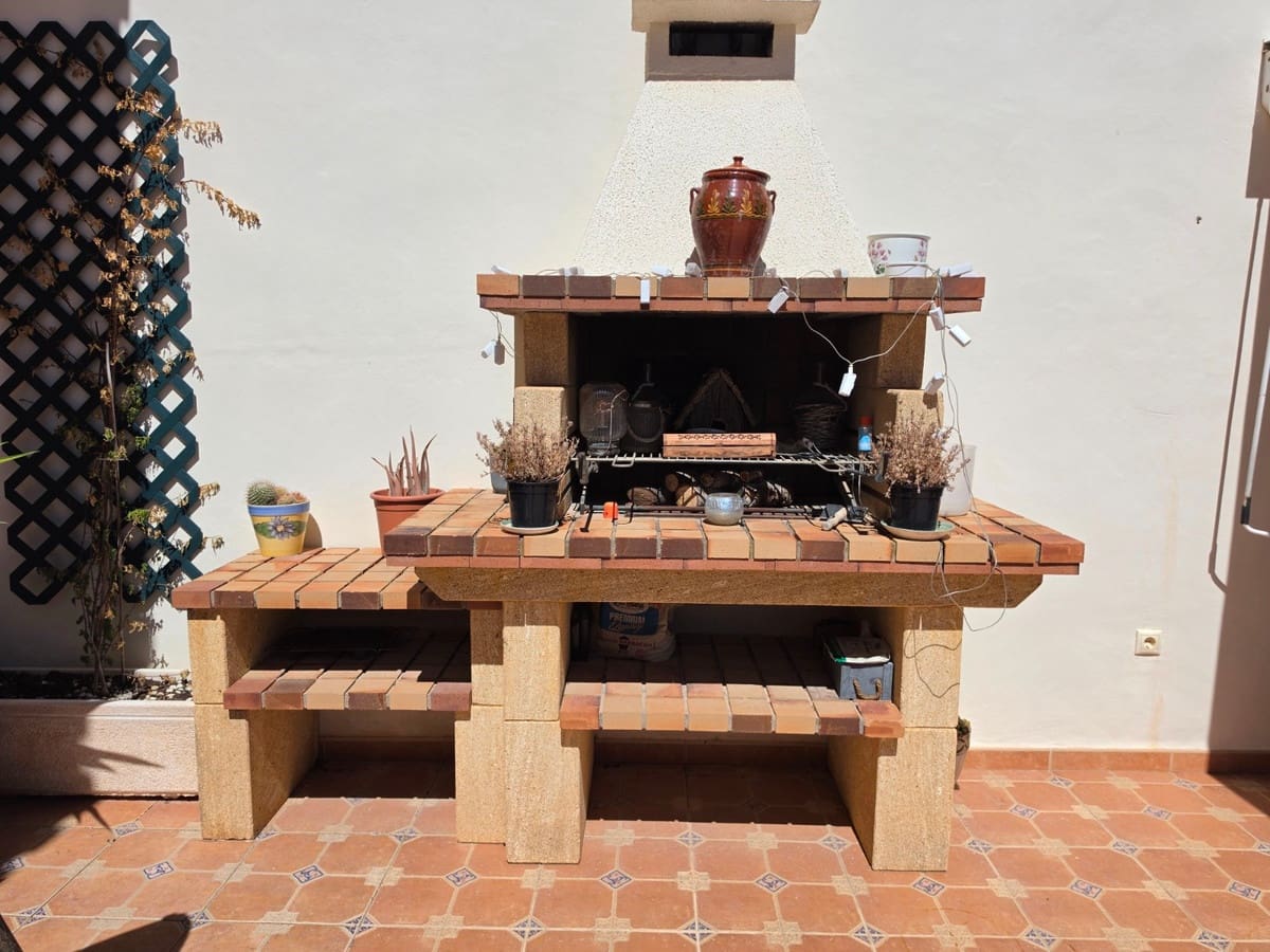 4 quarto Moradia para venda em Pinoso com piscina garagem - 895 000 € (Ref: 10095801)
