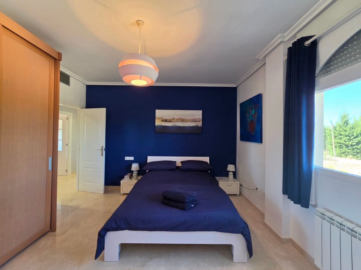 4 quarto Moradia para venda em Pinoso com piscina garagem - 895 000 € (Ref: 10095801)