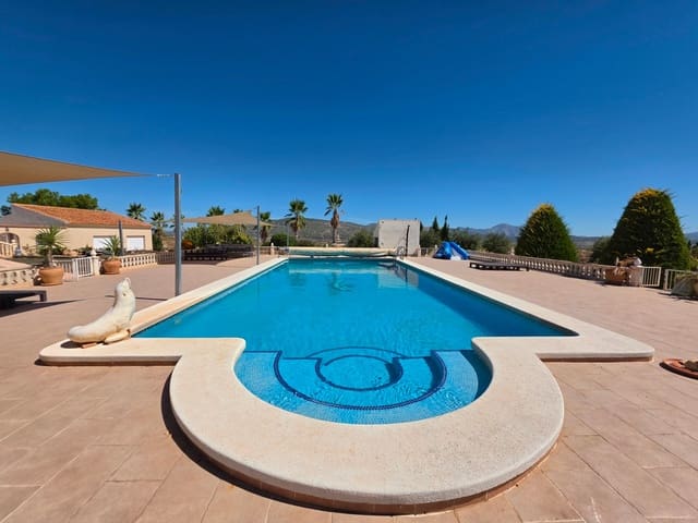 4 quarto Moradia para venda em Pinoso com piscina garagem - 895 000 € (Ref: 10095801)