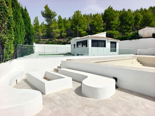 3 slaapkamer Villa te koop in Centro Urbano, Dénia met zwembad garage - € 545.000 (Ref: 10095802)