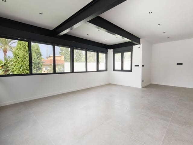 3 slaapkamer Villa te koop in Centro Urbano, Dénia met zwembad garage - € 545.000 (Ref: 10095802)