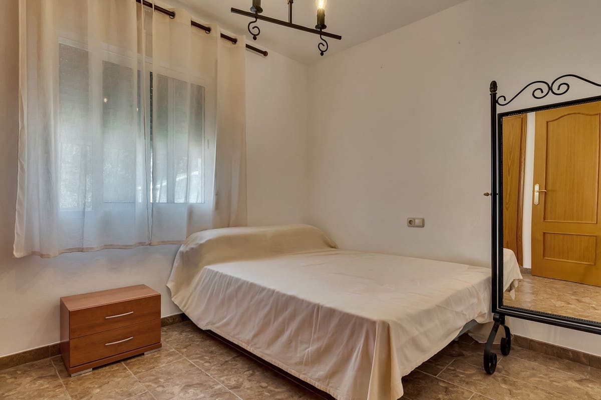 Chalet de 3 habitaciones en Dénia en venta con garaje - 449.000 € (Ref: 10095803)