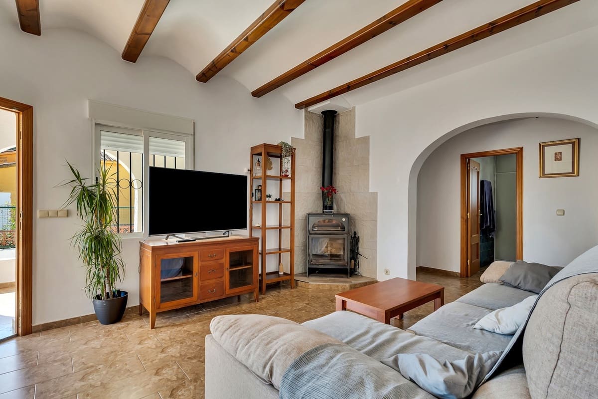 Chalet de 3 habitaciones en Dénia en venta con garaje - 449.000 € (Ref: 10095803)
