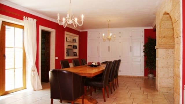 8 makuuhuone Maalaistalo myytävänä paikassa Centro ciudad, Javea / Xàbia mukana uima-altaan 
autotalli - 660 000 € (Ref: 10095804)