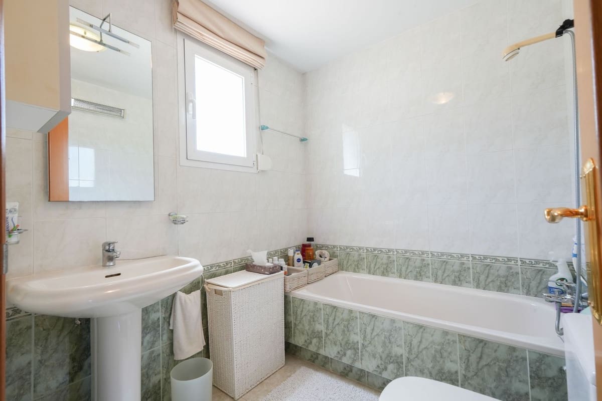 3 bedroom Townhouse for sale in Muchamiel / Mutxamel with pool garage - € 360,000 (Ref: 10095806)