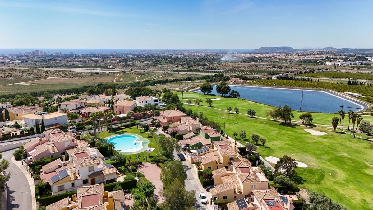 3 bedroom Townhouse for sale in Muchamiel / Mutxamel with pool garage - € 360,000 (Ref: 10095806)