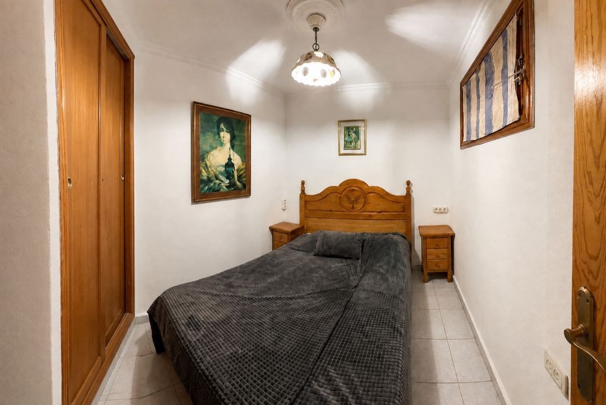 1 soveværelse Lejlighed til salg i Torrevieja med swimmingpool - € 120.000 (Ref: 10153663)