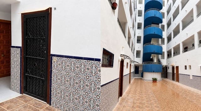 1 soverom Leilighet til salgs i Torreblanca, Torrevieja med svømmebasseng - € 120 000 (Ref: 10153663)