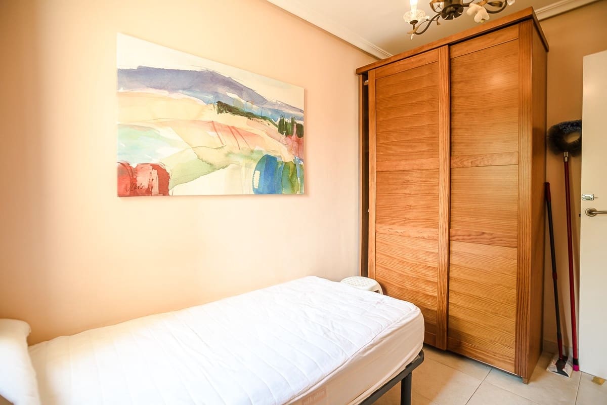 4 chambre Villa/Maison à vendre à Torrevieja avec piscine garage - 310 000 € (Ref: 10153665)