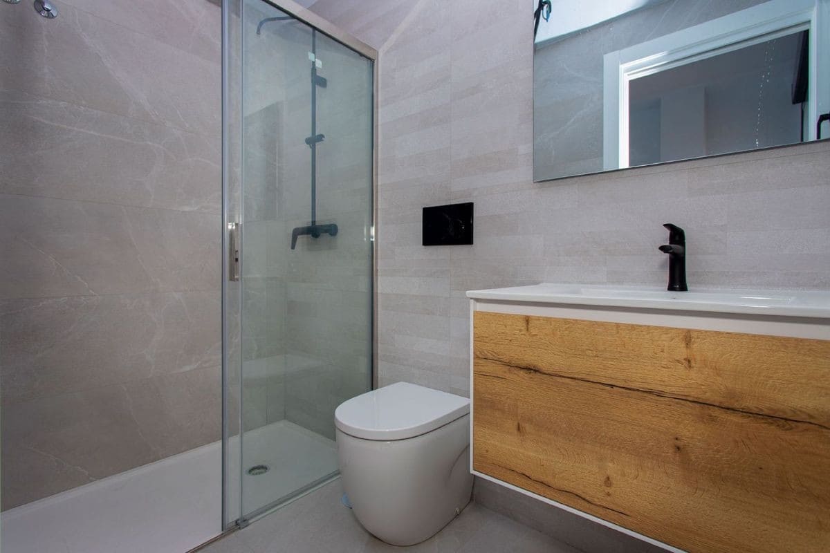 2 quarto Apartamento para venda em Torrevieja com piscina - 265 000 € (Ref: 10153674)