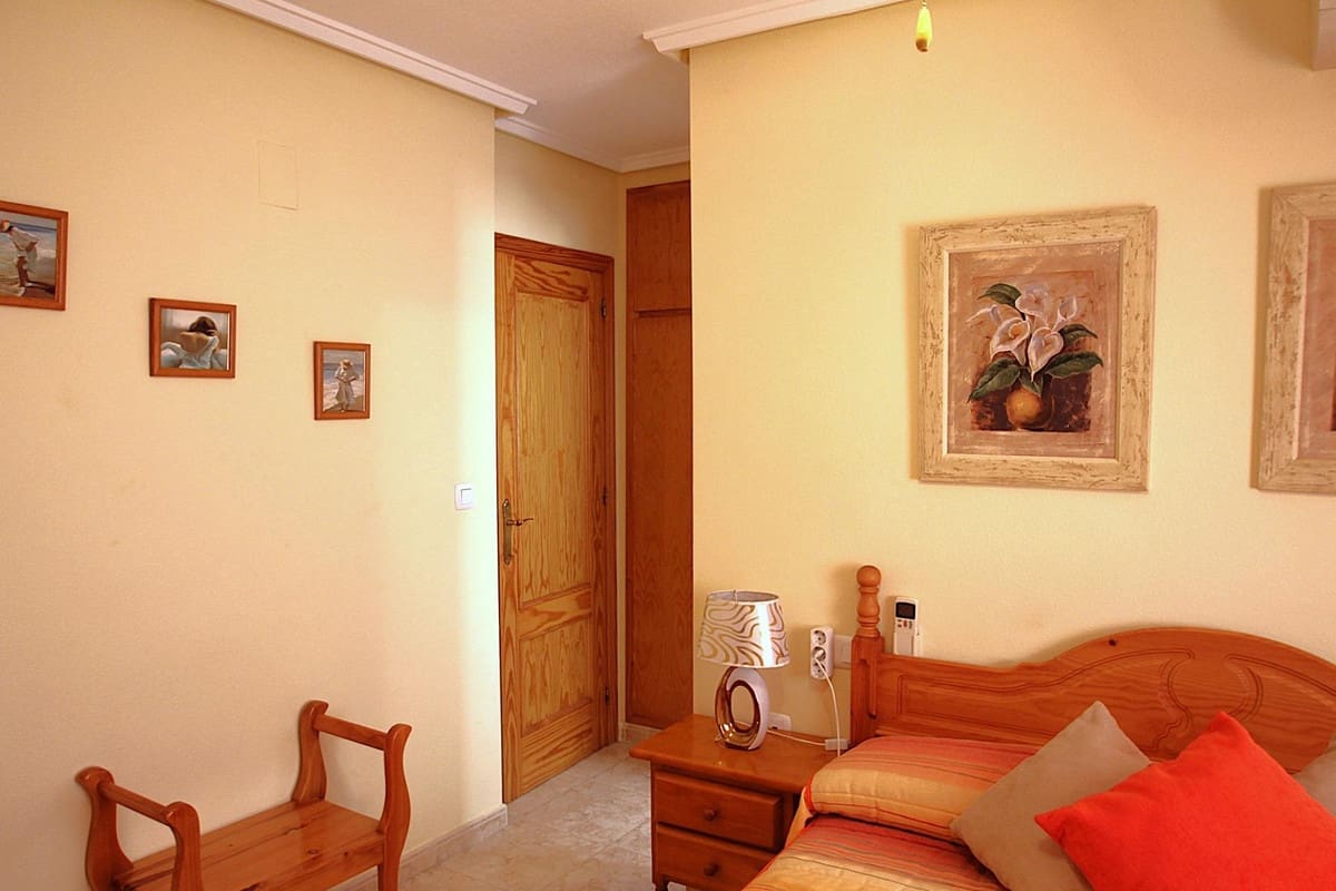 3 soverom Leilighet til salgs i Torrevieja - € 192 000 (Ref: 10153679)