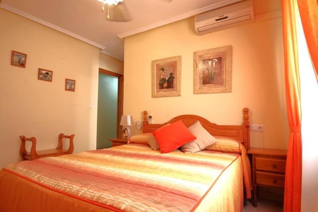 3 soverom Leilighet til salgs i Puerto Deportivo, Torrevieja - € 192 000 (Ref: 10153679)