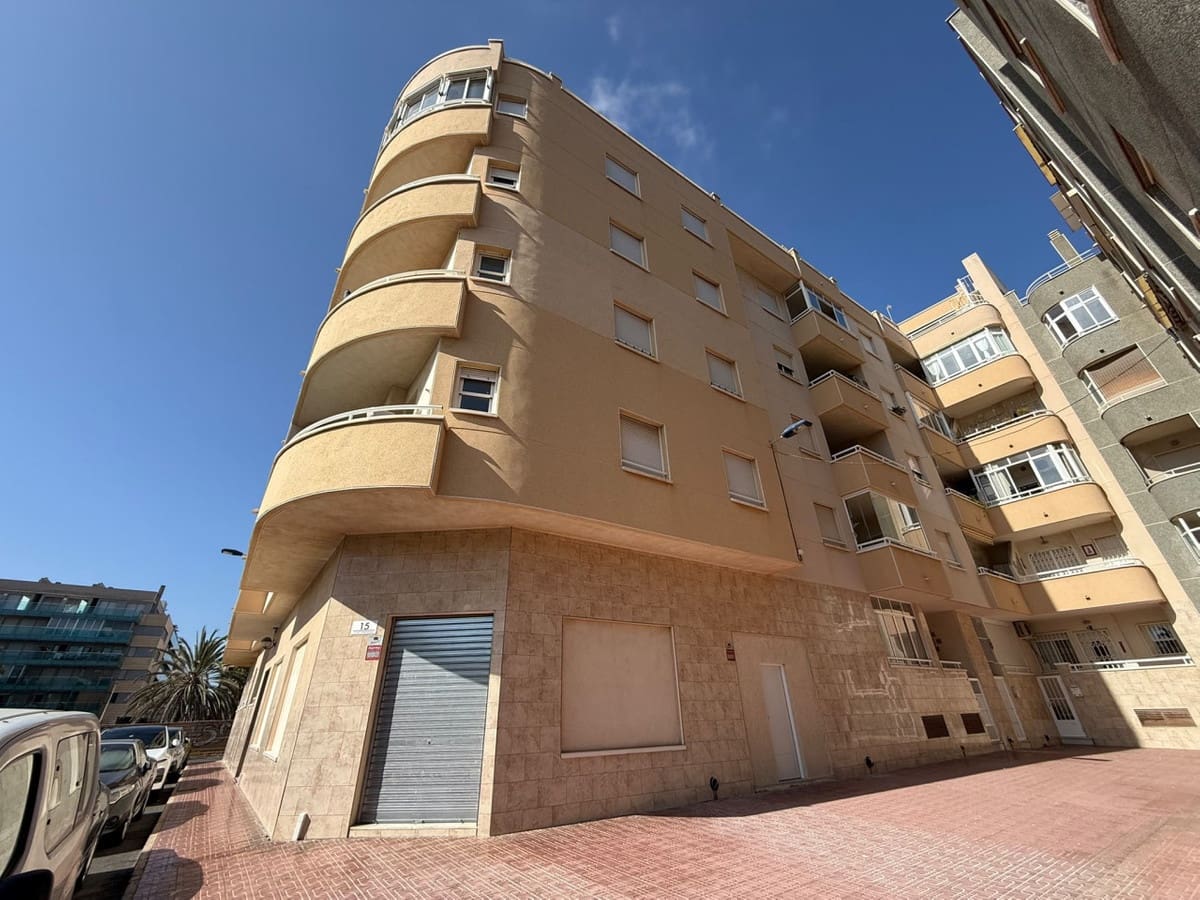 2 makuuhuone Huoneisto myytävänä paikassa Torrevieja - 179 900 € (Ref: 10153680)