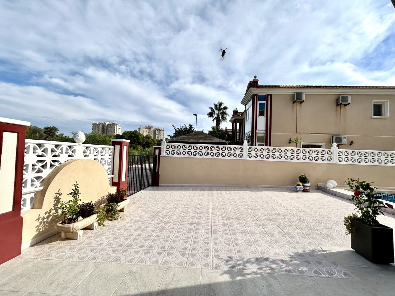 3 chambre Maison de Ville à vendre à Dehesa de Campoamor avec piscine garage - 345 000 € (Ref: 10155526)