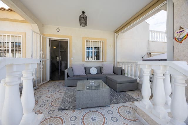 4 sypialnia Willa na sprzedaż w Benijófar z basenem garażem - 379 950 € (Ref: 10155536)