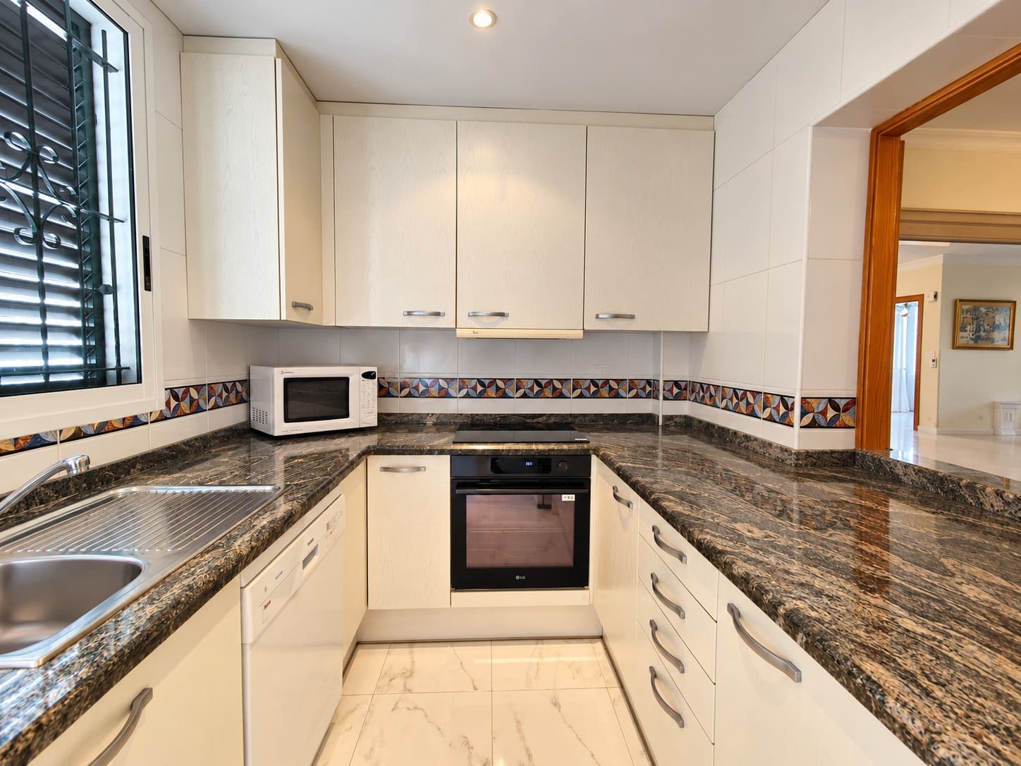 5 camera da letto Casa in vendita in Torrevieja con piscina garage - 350.000 € (Rif: 10157927)