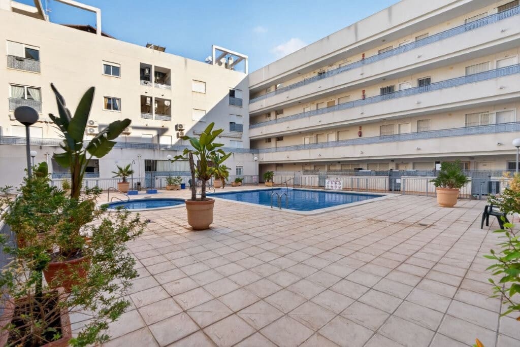 2 slaapkamer Appartement te koop in Almoradi met zwembad - € 115.000 (Ref: 10157939)
