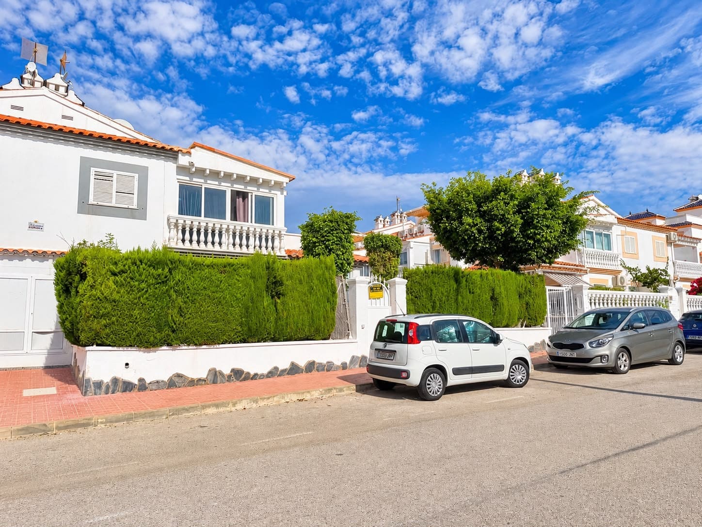 3 quarto Casa em Banda para venda em Alicante cidade com piscina - 349 995 € (Ref: 10157940)