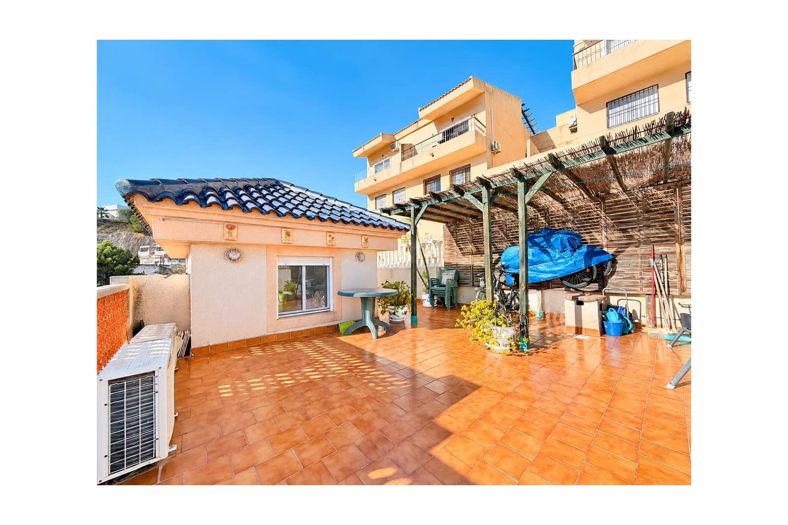 2 soveværelse Lejlighed til salg i Ciudad Quesada med swimmingpool - € 169.995 (Ref: 10157951)