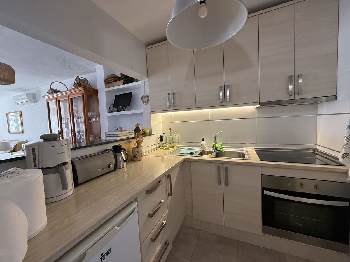 2 sovrum Hus till salu i Torrevieja med pool - 212 900 € (Ref: 10159700)