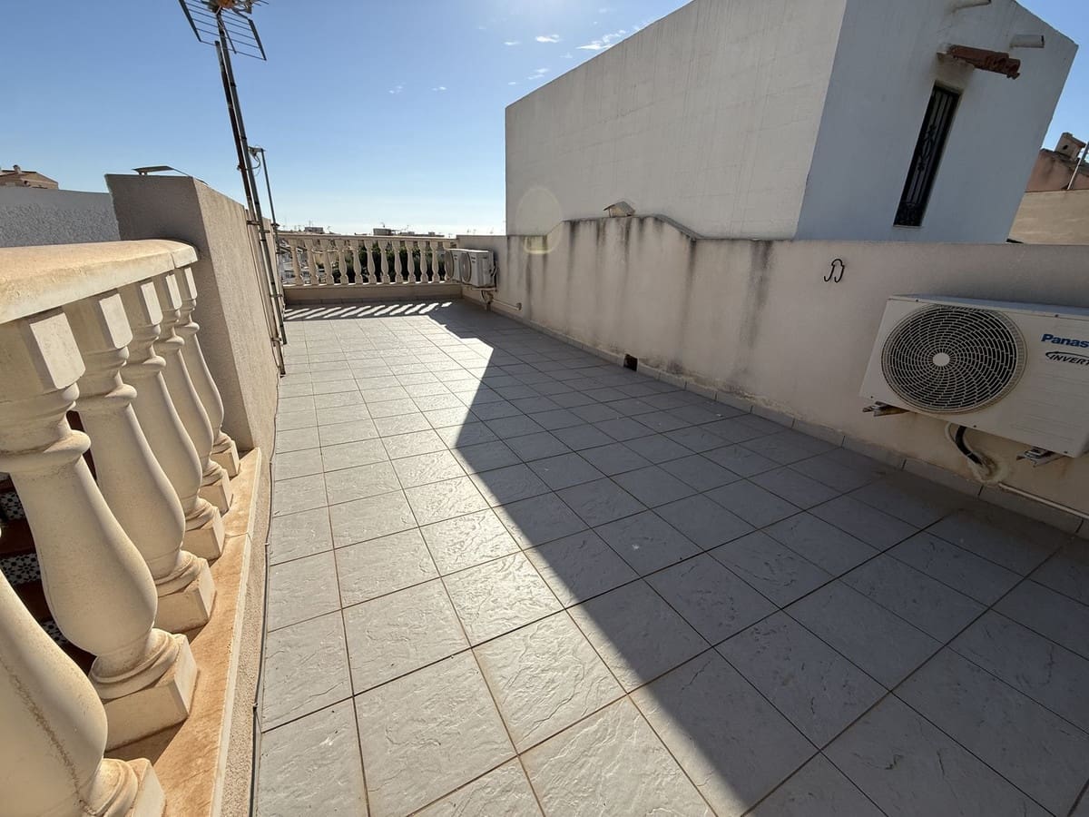 2 sovrum Hus till salu i Torrevieja med pool - 212 900 € (Ref: 10159700)