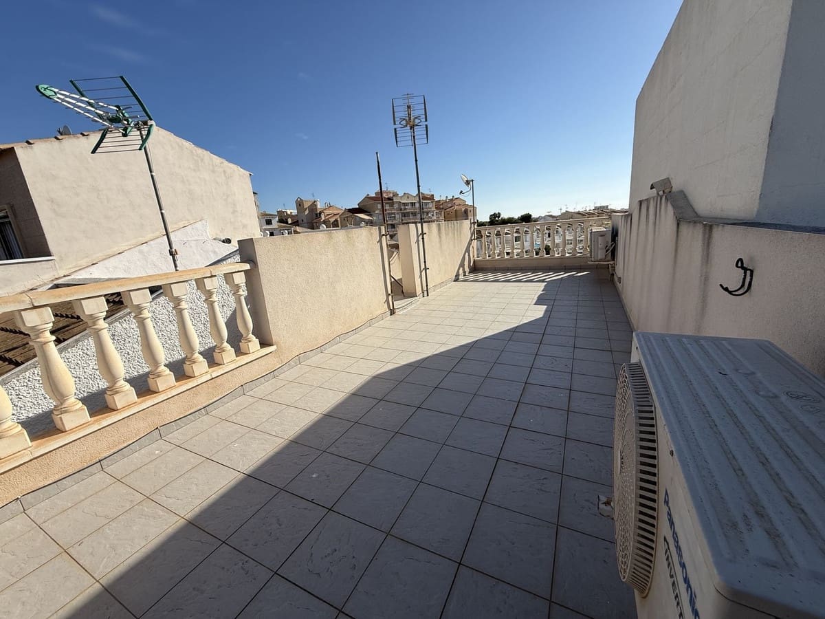 2 sovrum Hus till salu i Torrevieja med pool - 212 900 € (Ref: 10159700)