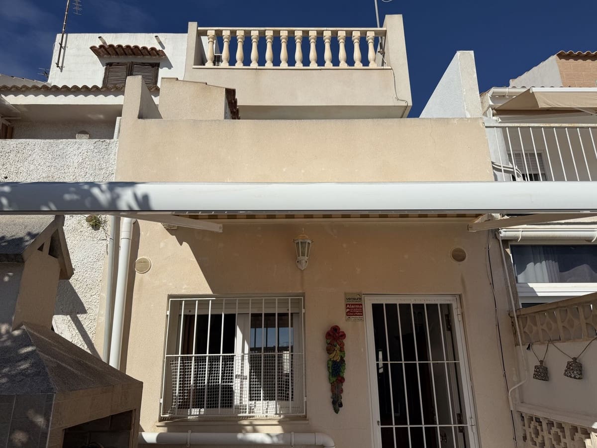 2 sovrum Hus till salu i Torrevieja med pool - 212 900 € (Ref: 10159700)