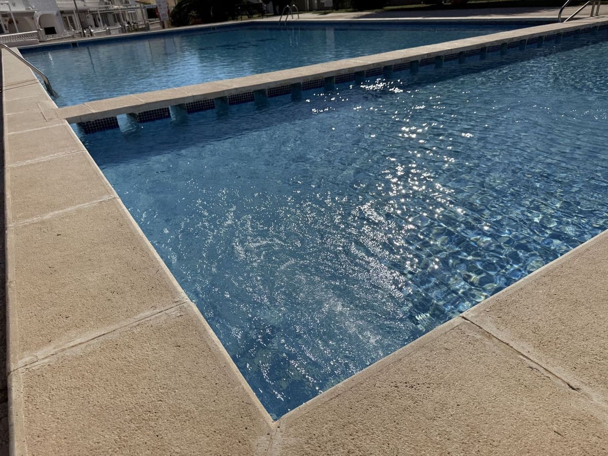 2 sovrum Hus till salu i Torrevieja med pool - 212 900 € (Ref: 10159700)