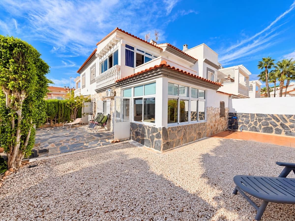 3 bedroom Townhouse for sale in Orihuela with pool - € 349,995 (Ref: 10159702)