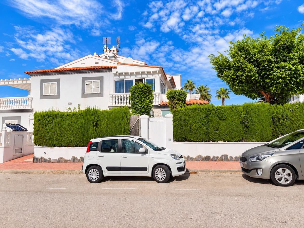 3 bedroom Townhouse for sale in Orihuela with pool - € 349,995 (Ref: 10159702)
