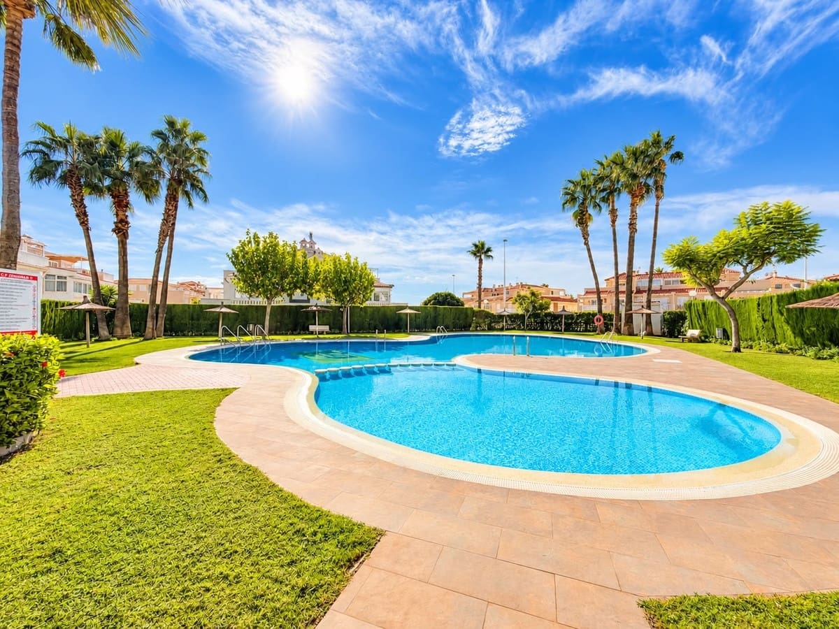 3 bedroom Townhouse for sale in Orihuela with pool - € 349,995 (Ref: 10159702)