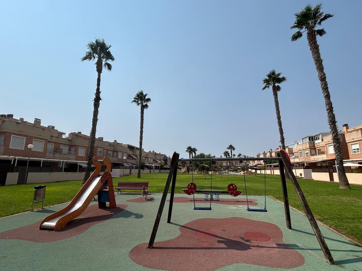3 soveværelse Byhus til salg i Santa Pola med swimmingpool garage - € 390.000 (Ref: 10159704)