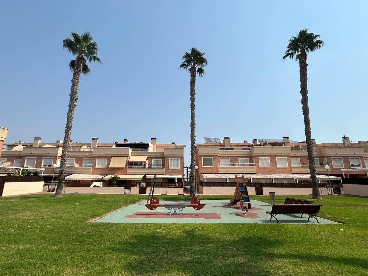 3 soveværelse Byhus til salg i Santa Pola med swimmingpool garage - € 390.000 (Ref: 10159704)