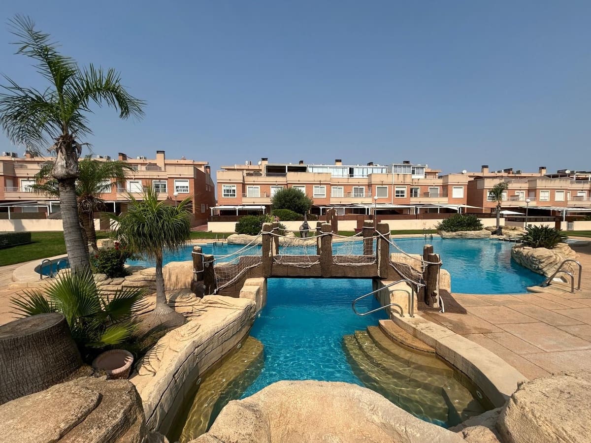 3 soveværelse Byhus til salg i Santa Pola med swimmingpool garage - € 390.000 (Ref: 10159704)