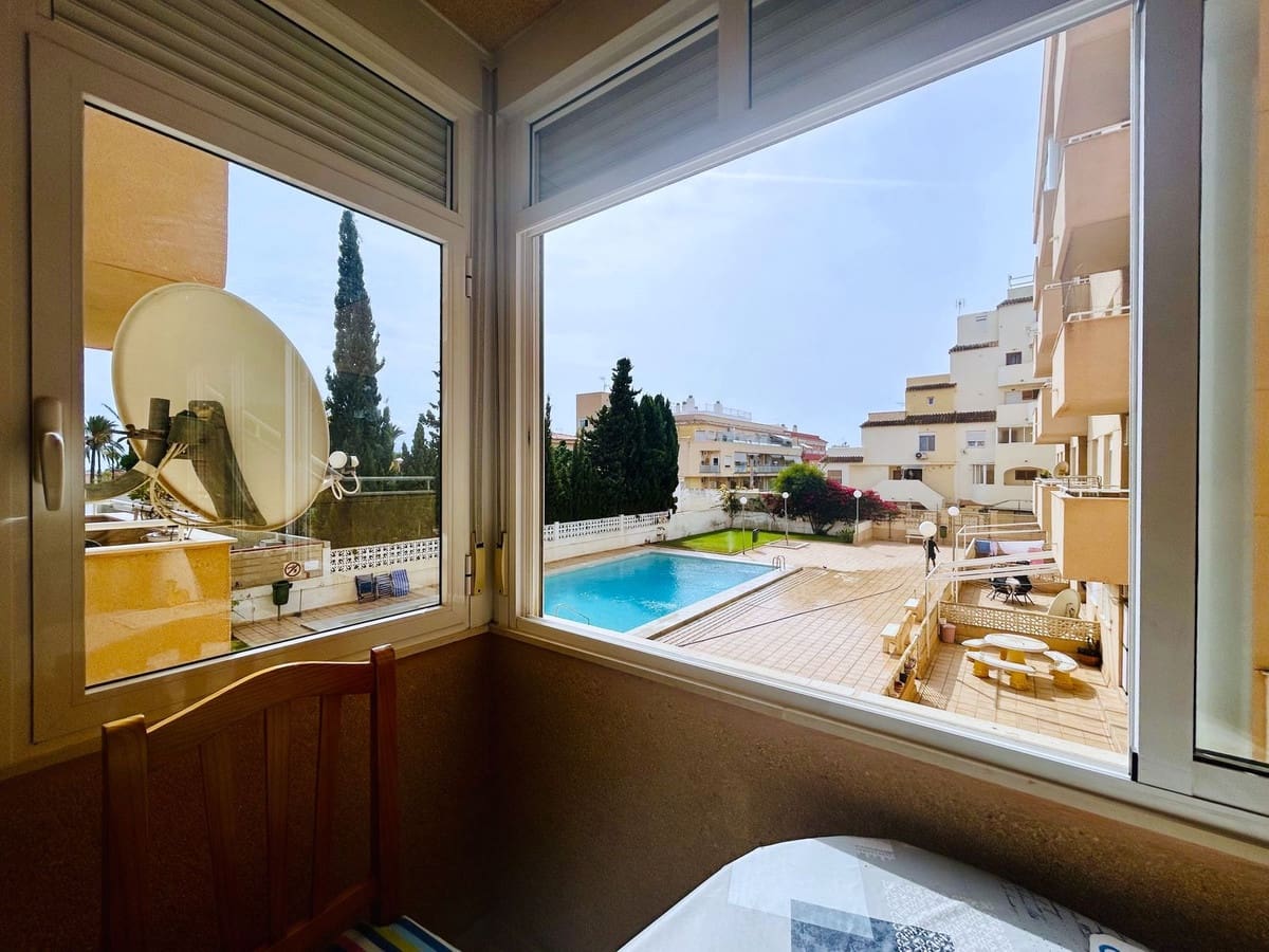 2 soverom Leilighet til salgs i Torrevieja med svømmebasseng - € 149 900 (Ref: 10159705)