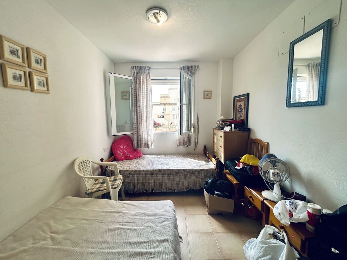 2 soverom Leilighet til salgs i Torrevieja med svømmebasseng - € 149 900 (Ref: 10159705)