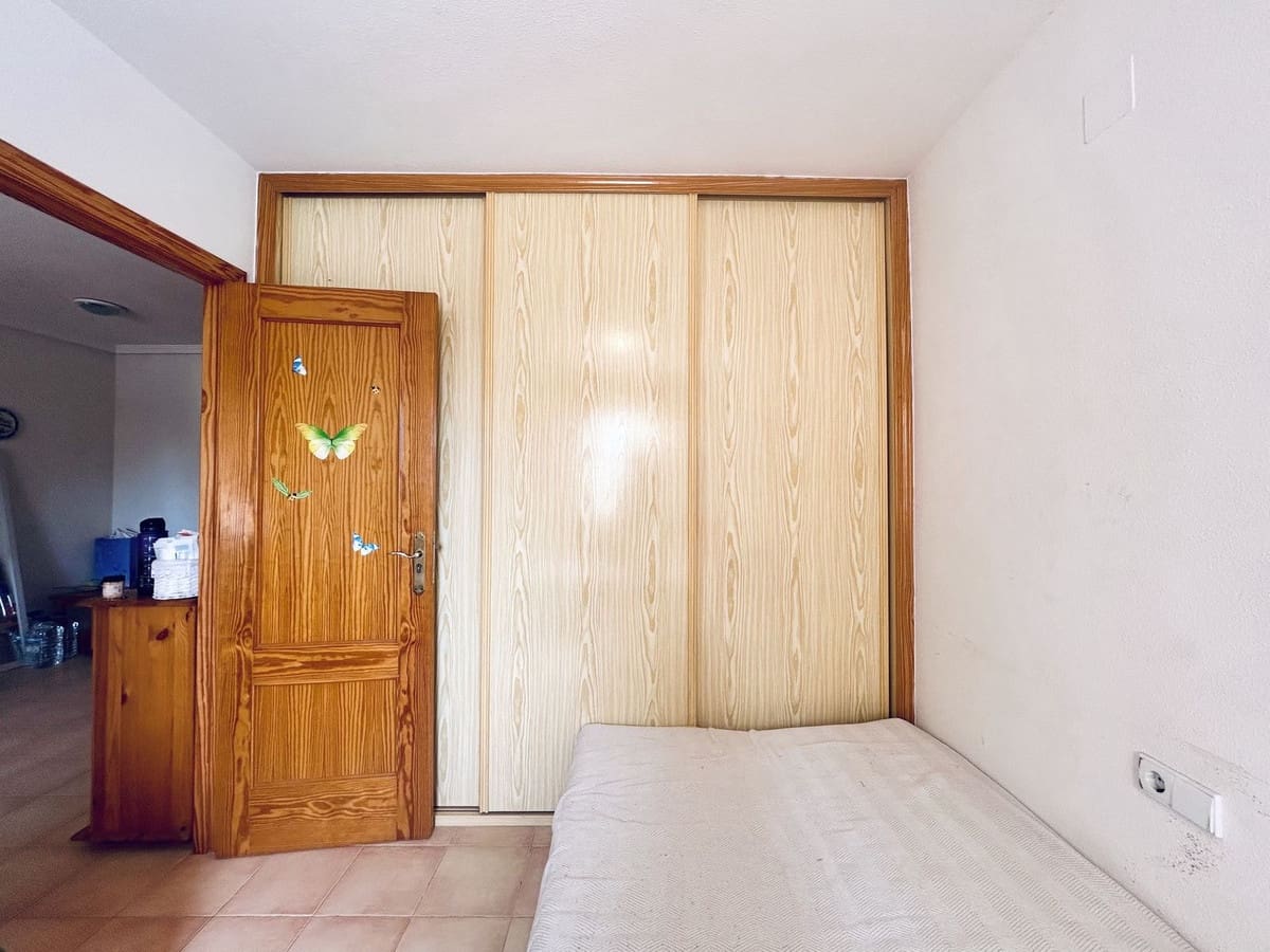 2 soverom Leilighet til salgs i Torrevieja med svømmebasseng - € 149 900 (Ref: 10159705)