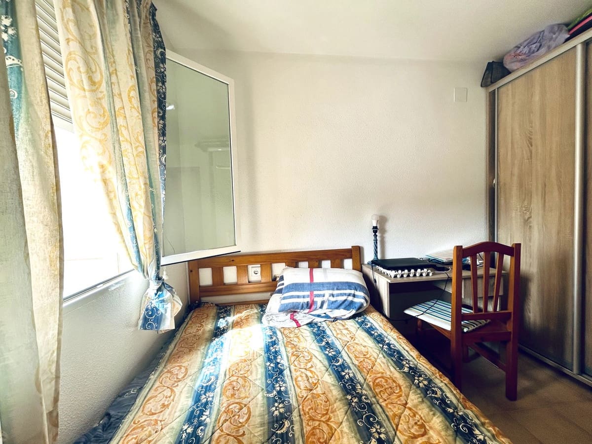 2 soverom Leilighet til salgs i Torrevieja med svømmebasseng - € 149 900 (Ref: 10159705)