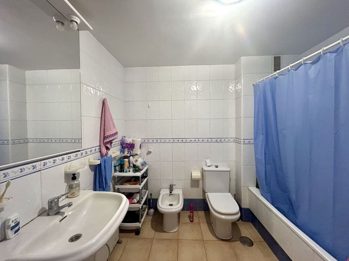 2 soverom Leilighet til salgs i Torrevieja med svømmebasseng - € 149 900 (Ref: 10159705)