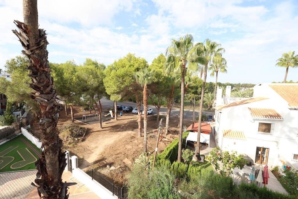 2 soveværelse Lejlighed til salg i Orihuela med swimmingpool garage - € 278.000 (Ref: 10159710)