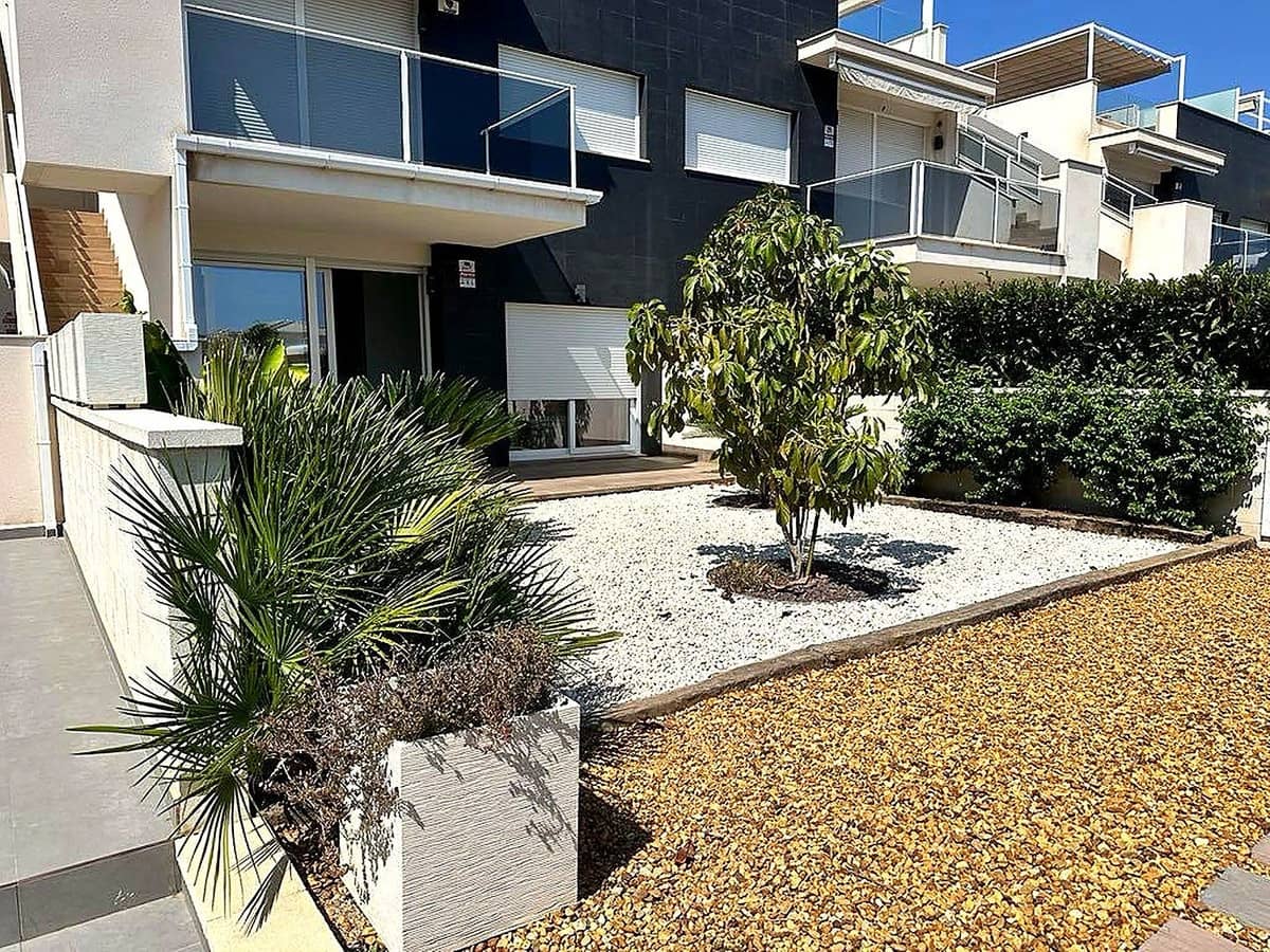 Apartamento de 3 habitaciones en Torrevieja en venta con piscina garaje - 314.900 € (Ref: 10159713)