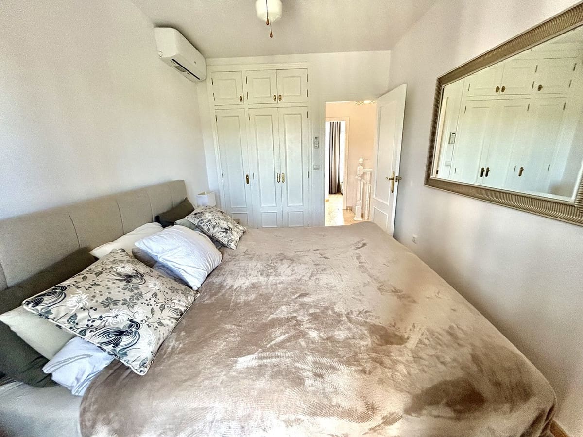 3 sypialnia Dom na sprzedaż w Orihuela z basenem garażem - 345 000 € (Ref: 10159714)