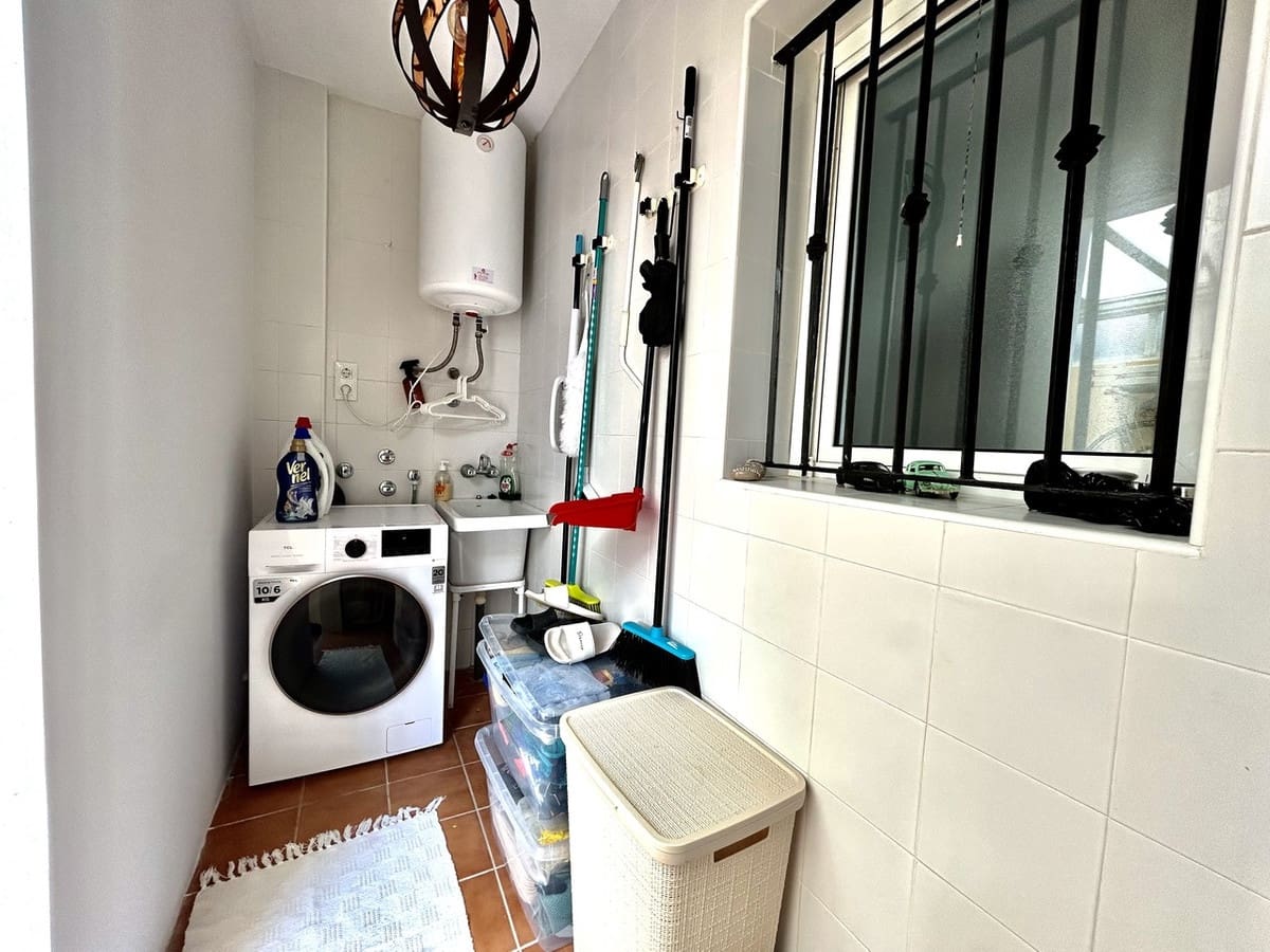 3 sypialnia Dom na sprzedaż w Orihuela z basenem garażem - 345 000 € (Ref: 10159714)