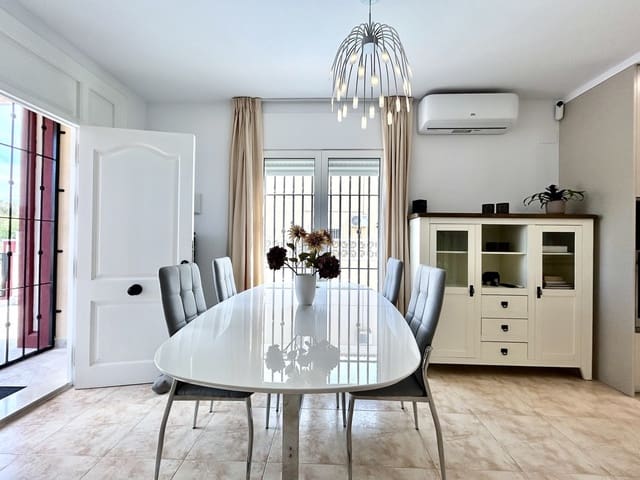 3 soveværelse Byhus til salg i Dehesa de Campoamor, Orihuela med swimmingpool garage - € 345.000 (Ref: 10159714)