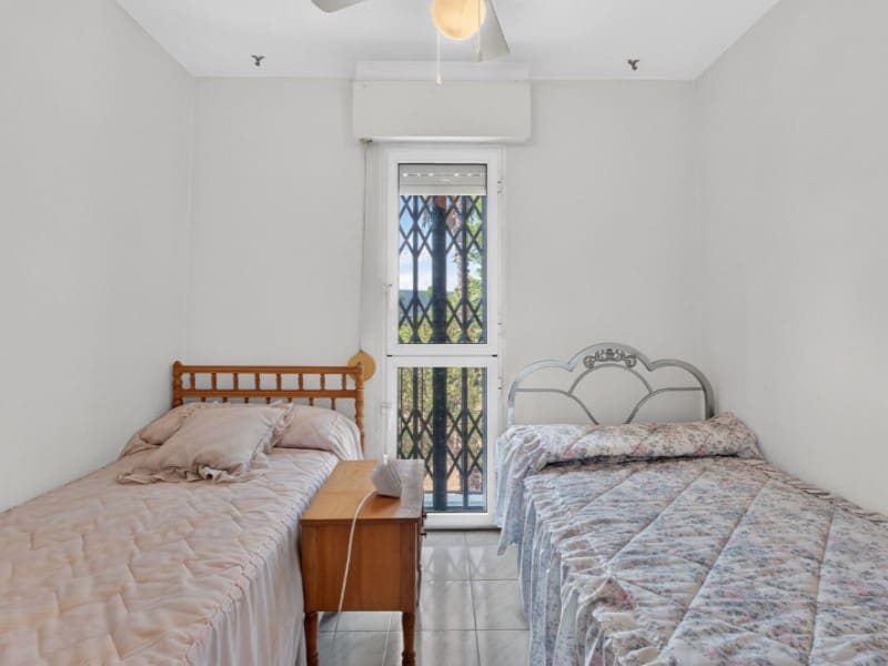 3 soveværelse Byhus til salg i Torrevieja med swimmingpool - € 184.000 (Ref: 10159717)