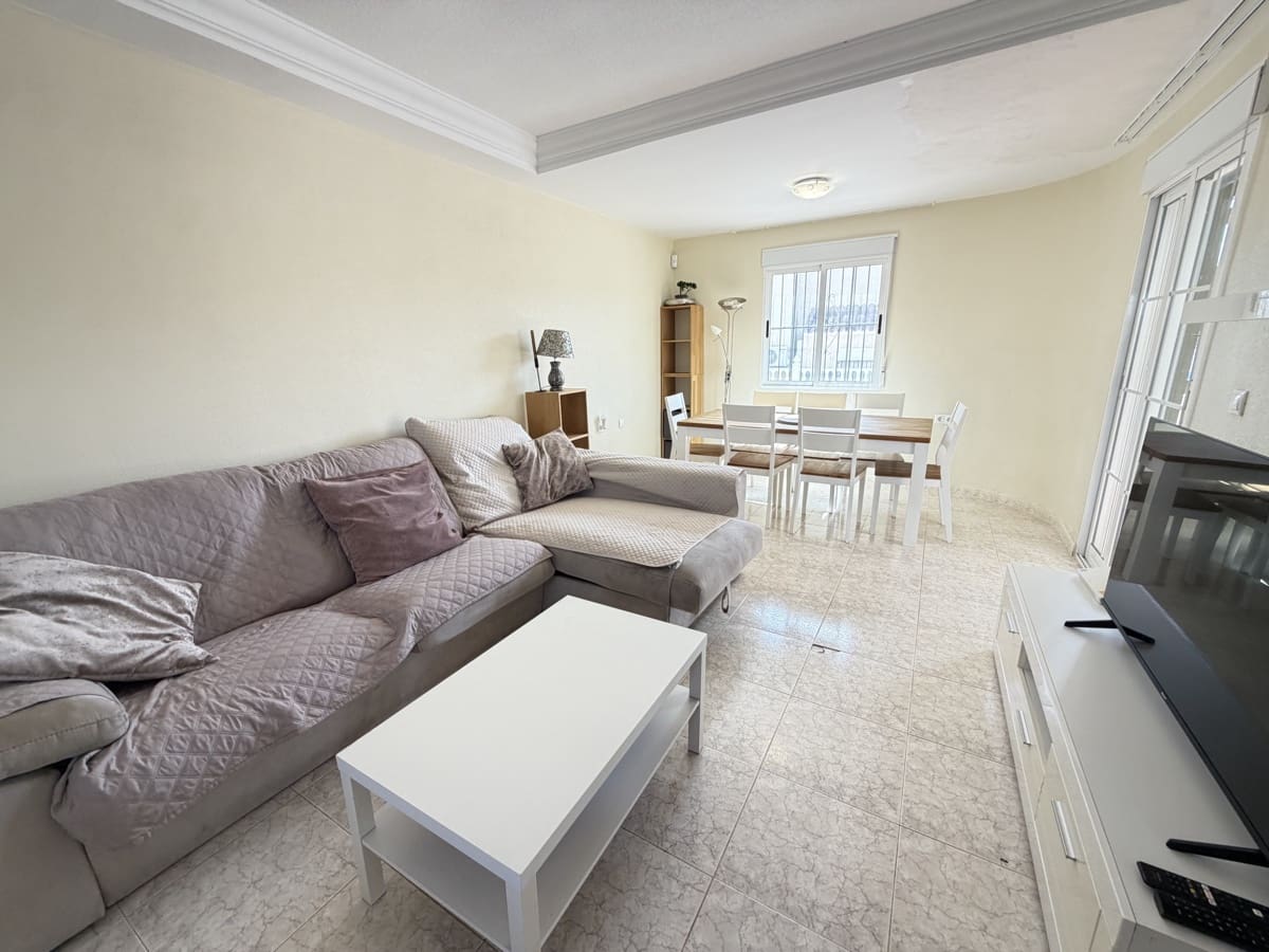3 bedroom Villa for sale in Villamartin with pool garage - € 364,995 (Ref: 10159726)